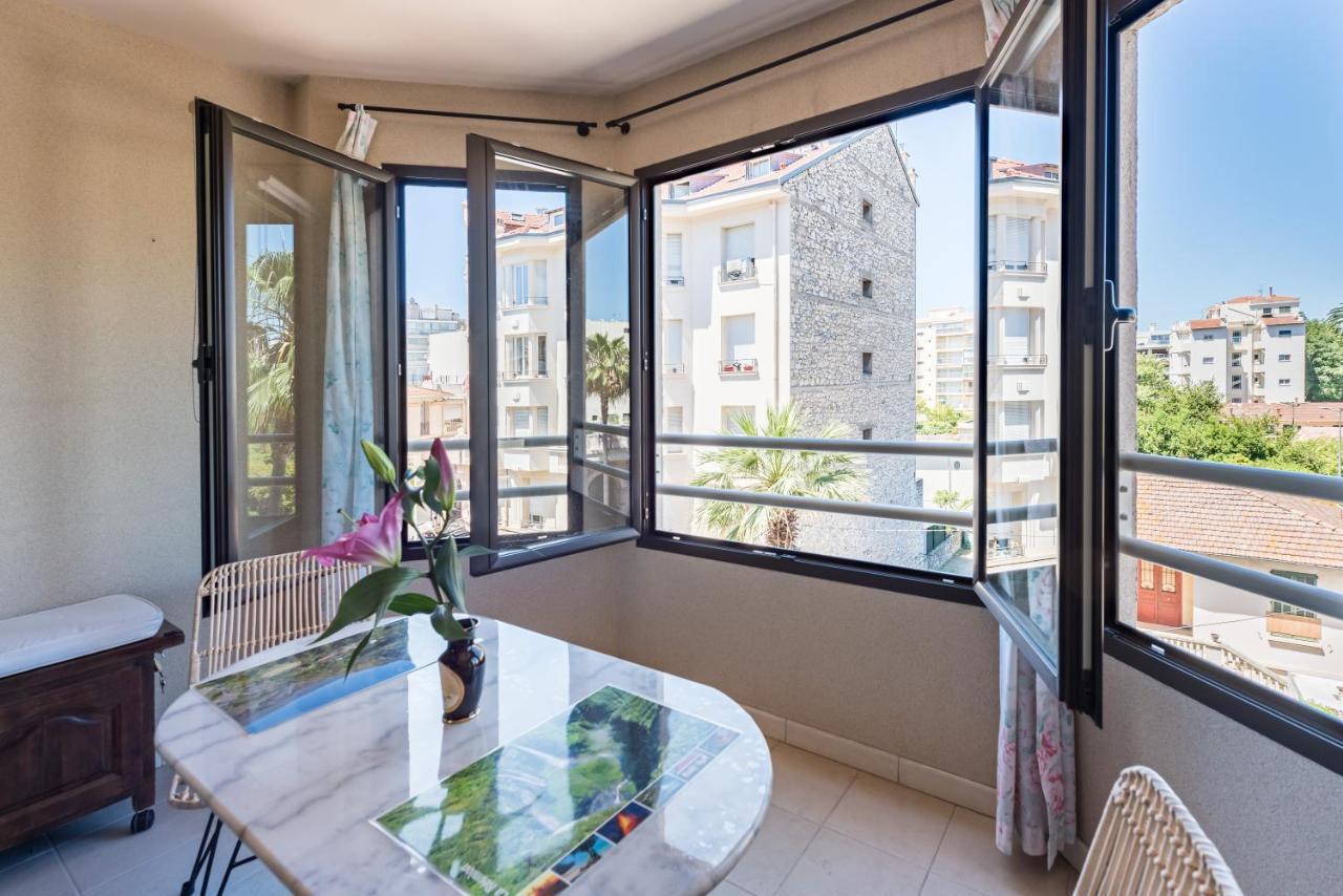 Beau Studio Veranda A Deux Pas De La Mer - Parking Inclus Juan-les-Pins Exteriör bild